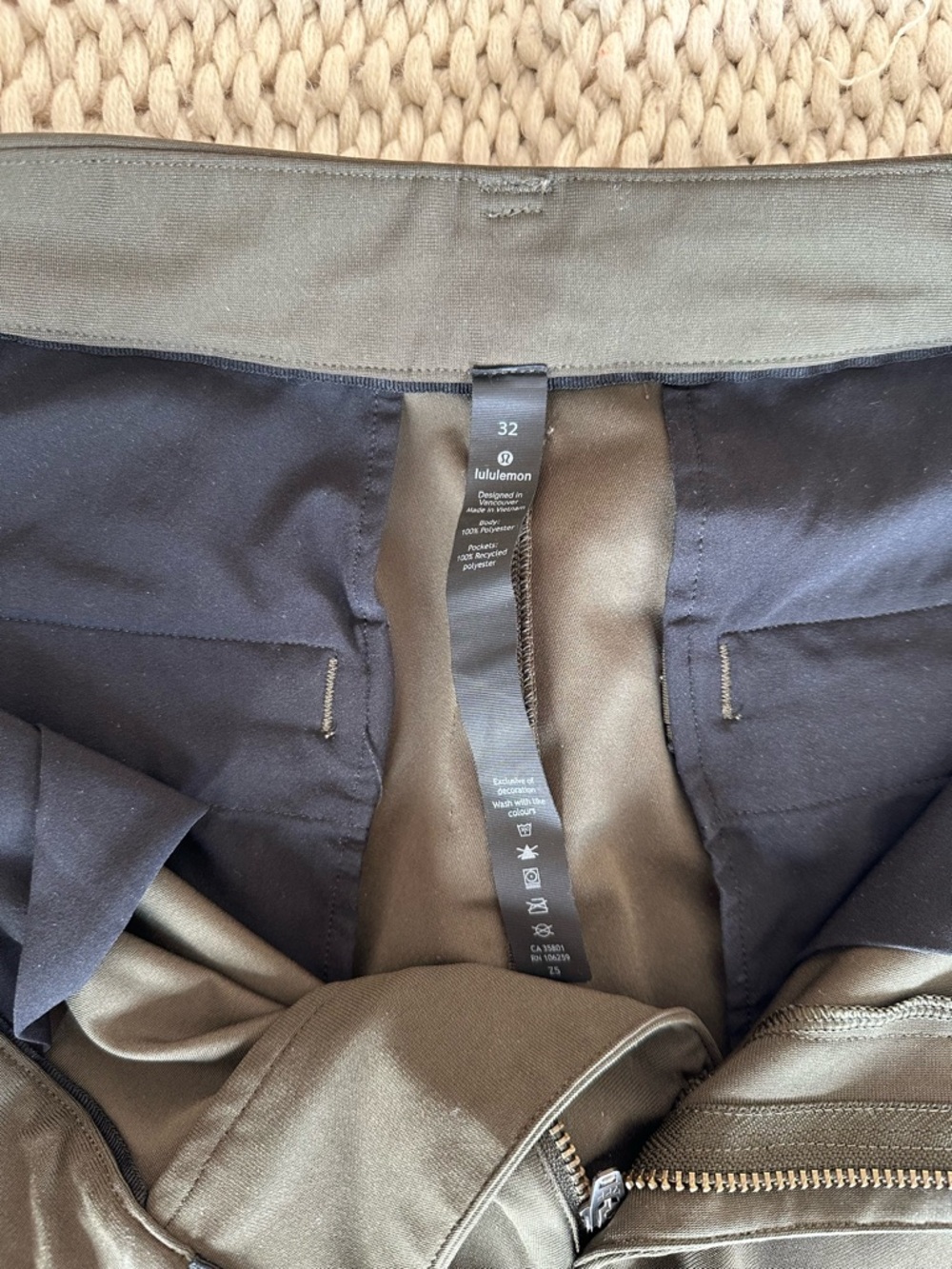 lululemon athletica Men's Olive Chino-Style Performance Pants - Picture 4 of 4
